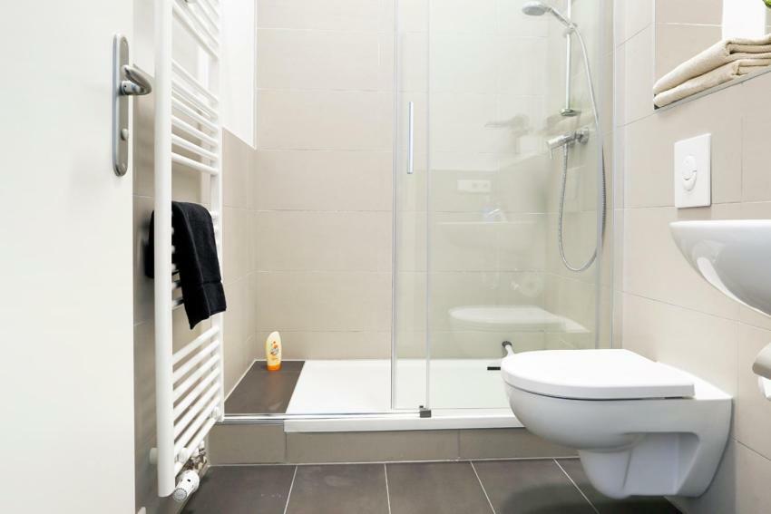 Апартаменты Sc 03 By Rockchair L Superhost Status L 2 Bedrooms Boxspringbeds Balcony Elevator - Cozy Family & Business Flair Welcomes You!